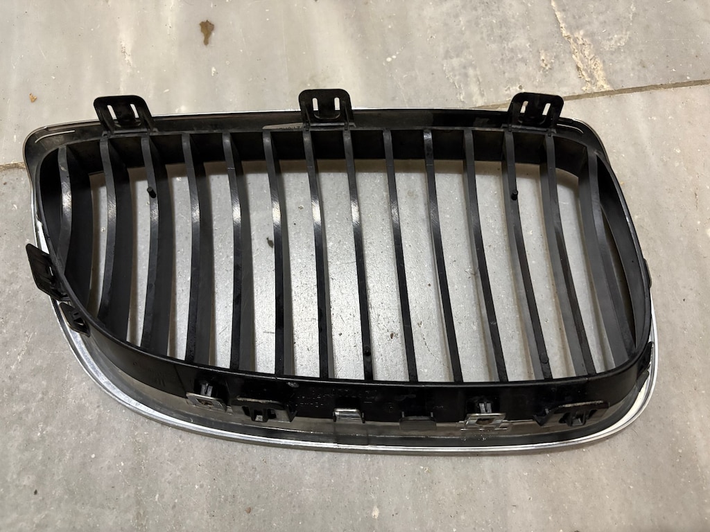bmw e90 sol ön panjur böbrek orjinal 224059-10 - 5