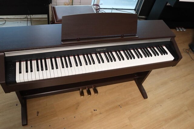 casio ap 220 celviano dijital piyano tertemiz sorunsuz
