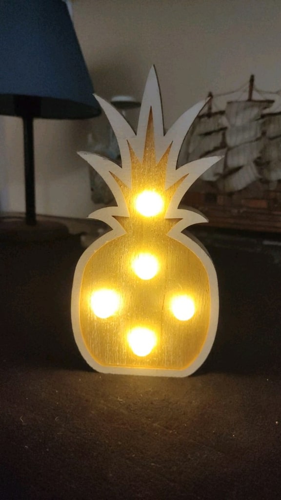 LED Işıklı Ananas Gece Lambası- piller dahil - 2