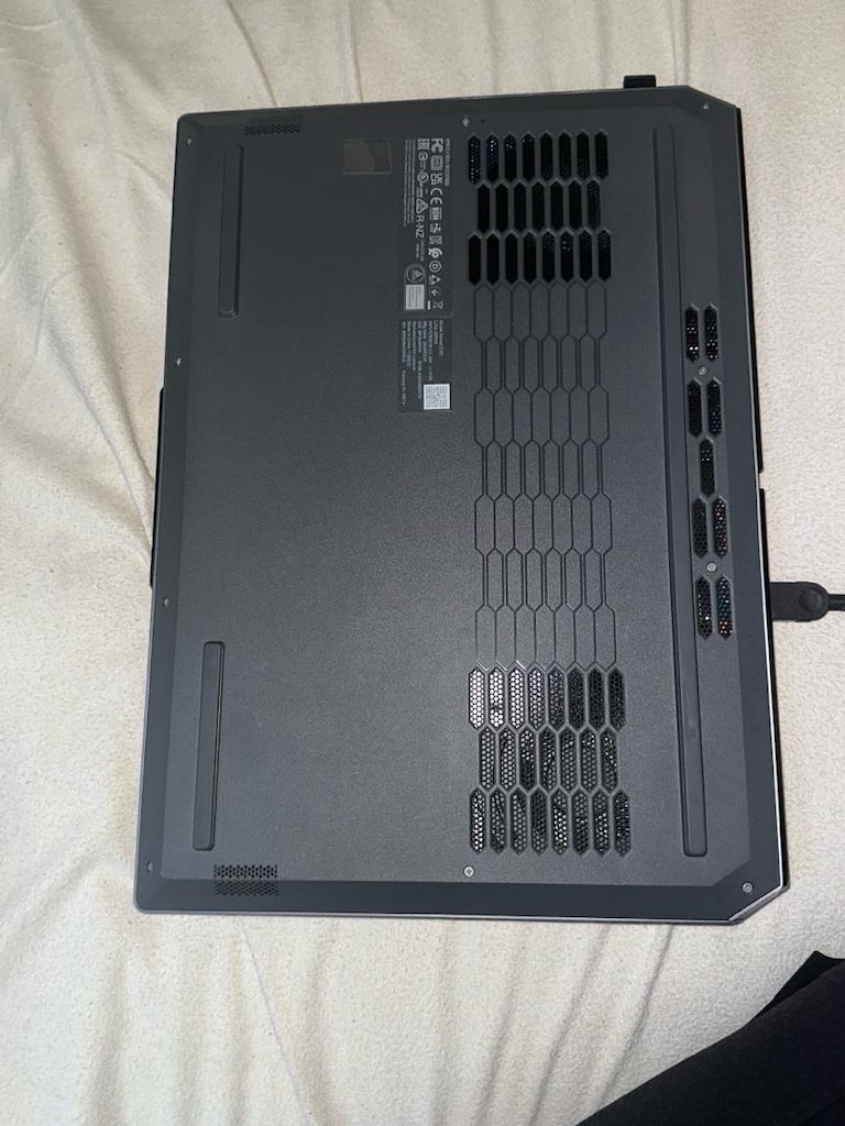 LENOVO LOQ dizüstü bilgisayar - 2