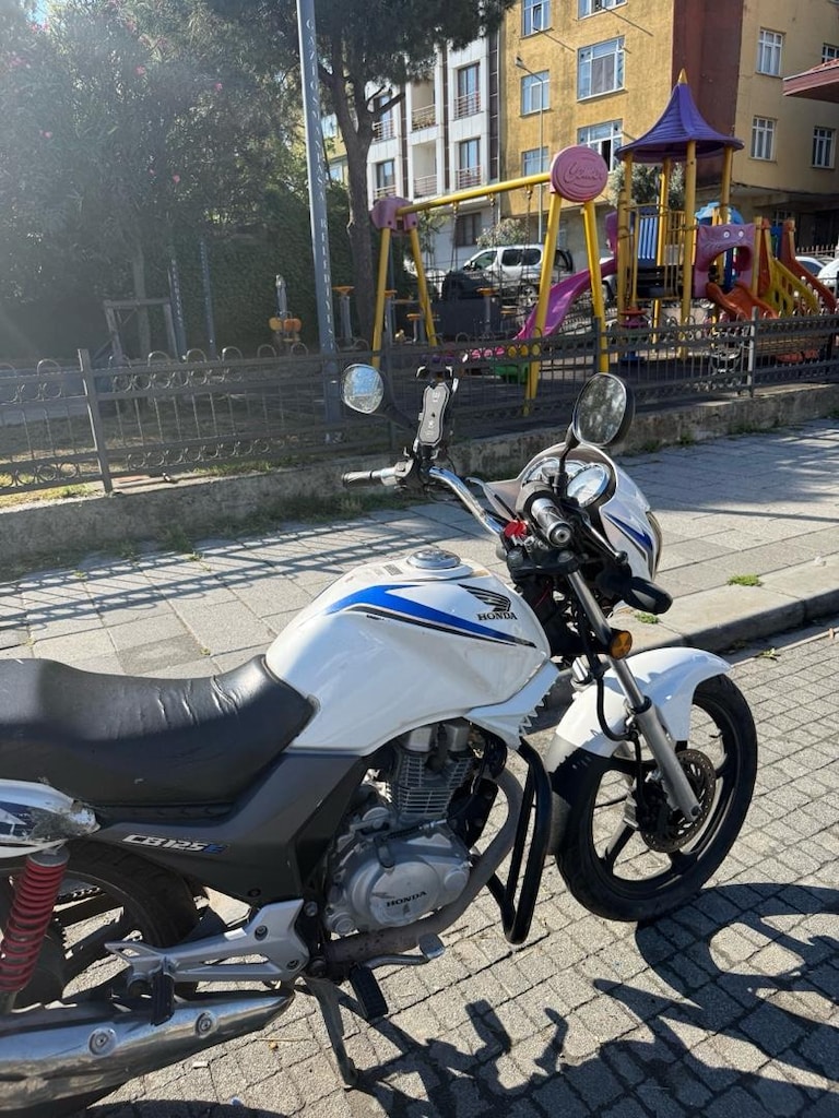 2028 TEMMUZA KADAR MUAYENESİ VAR CB125E - 6