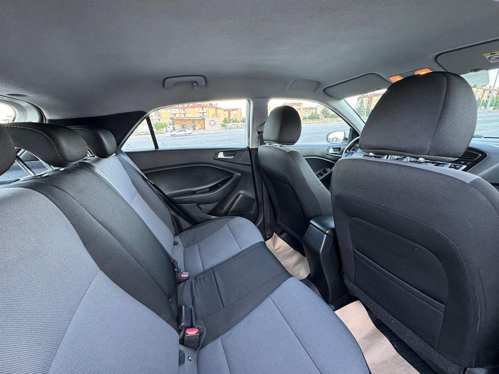 hyundai i20 otomatik 2016 - 10