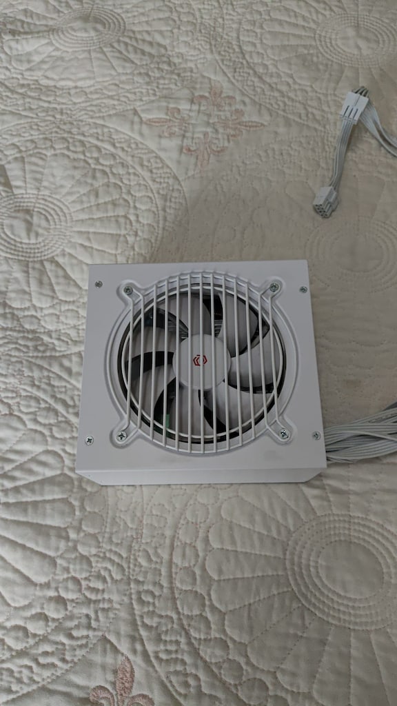 Frisby 650W 80 Plus Beyaz Güç Kaynağı (PSU) - 2