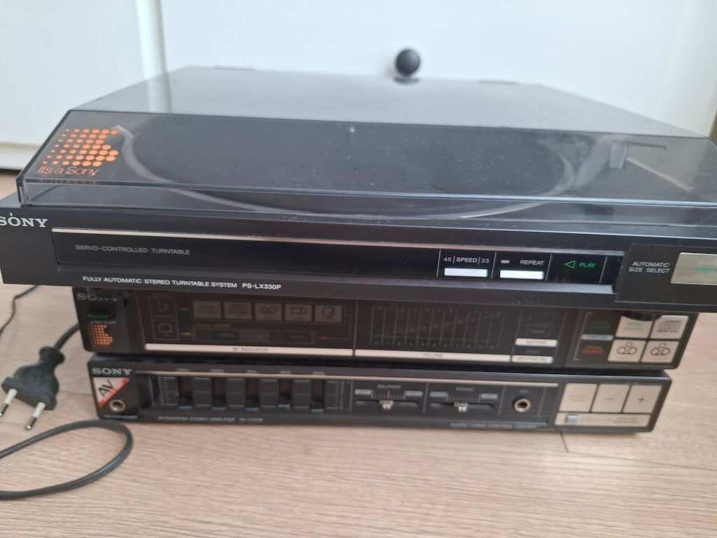 sony pikap