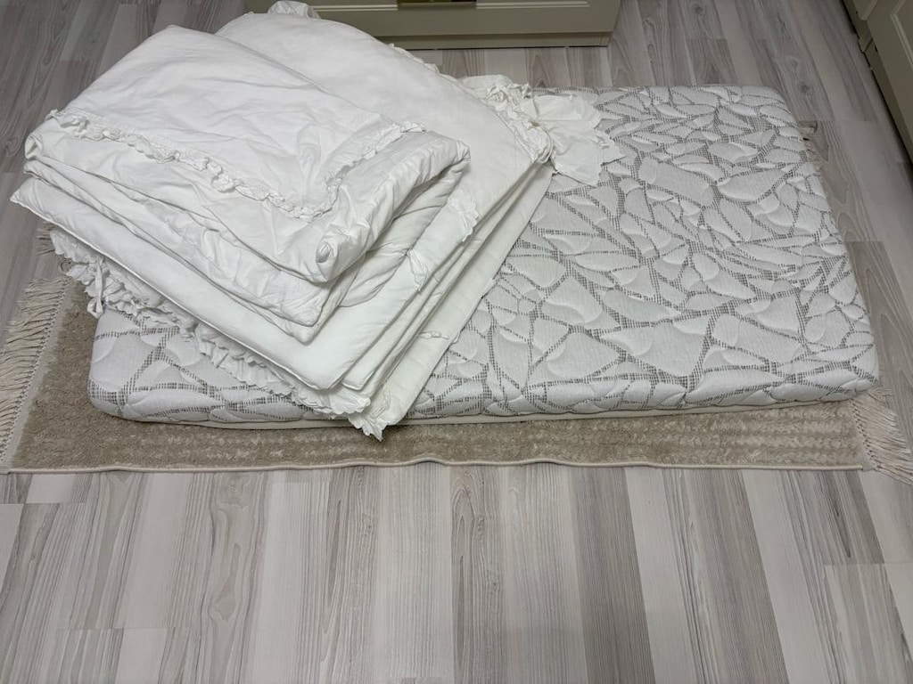Tam takım olarak sallanan çocuk karyolası - 5