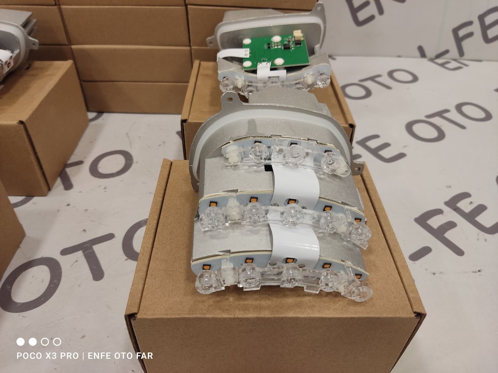 BMW E90 LCI 3 SERİSİ SAĞ FAR SİNYAL LED MODÜLÜ BEYNİ 63127245814 - 4