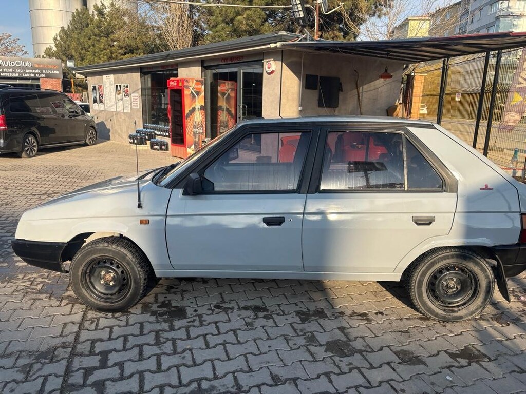 Yeni muaneli temiz araç - 6