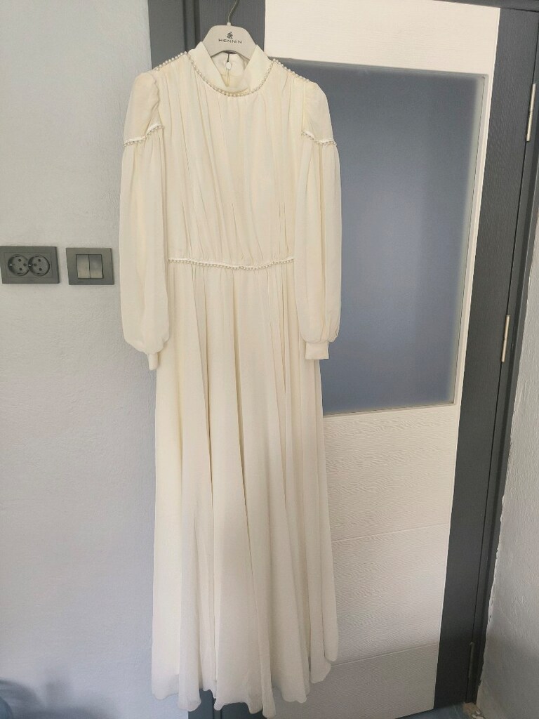 nişan,nikah elbisesi ; 38 beden 1 kez kullanıldı pazarlıksız 1500 - 2