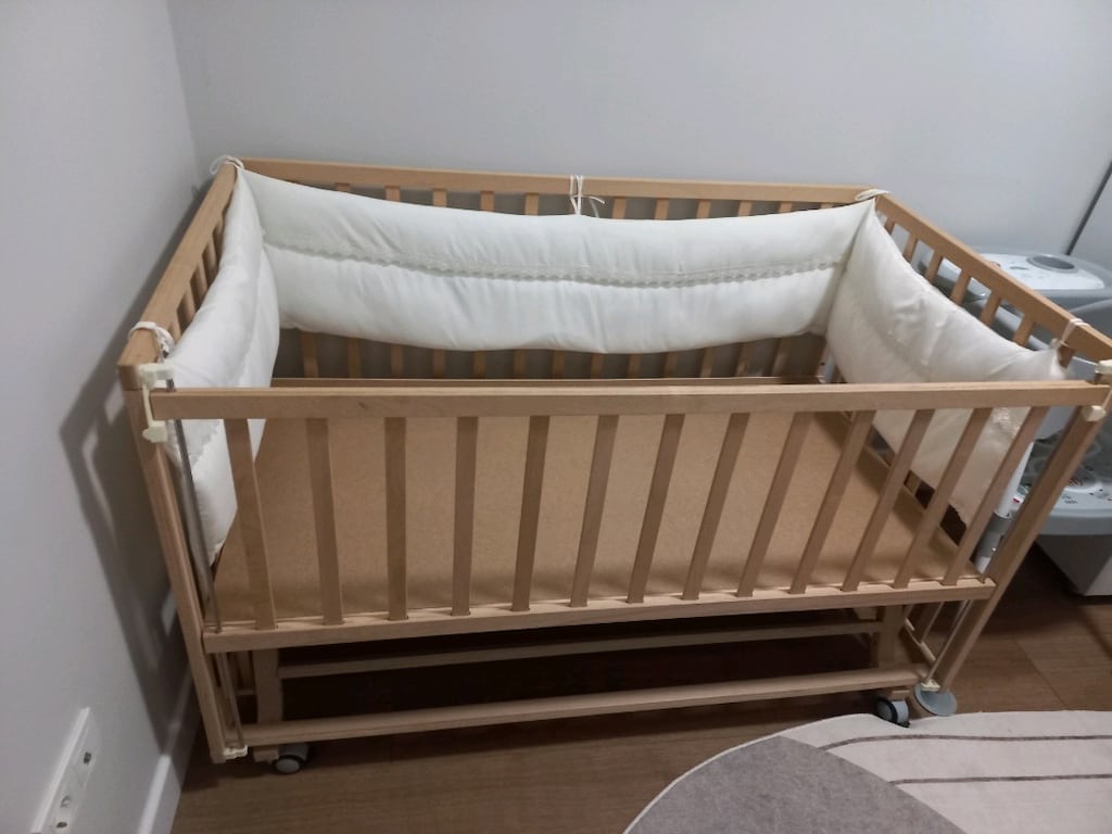baby plus Ahşap Asansörlü Beşik 70X130 - 2