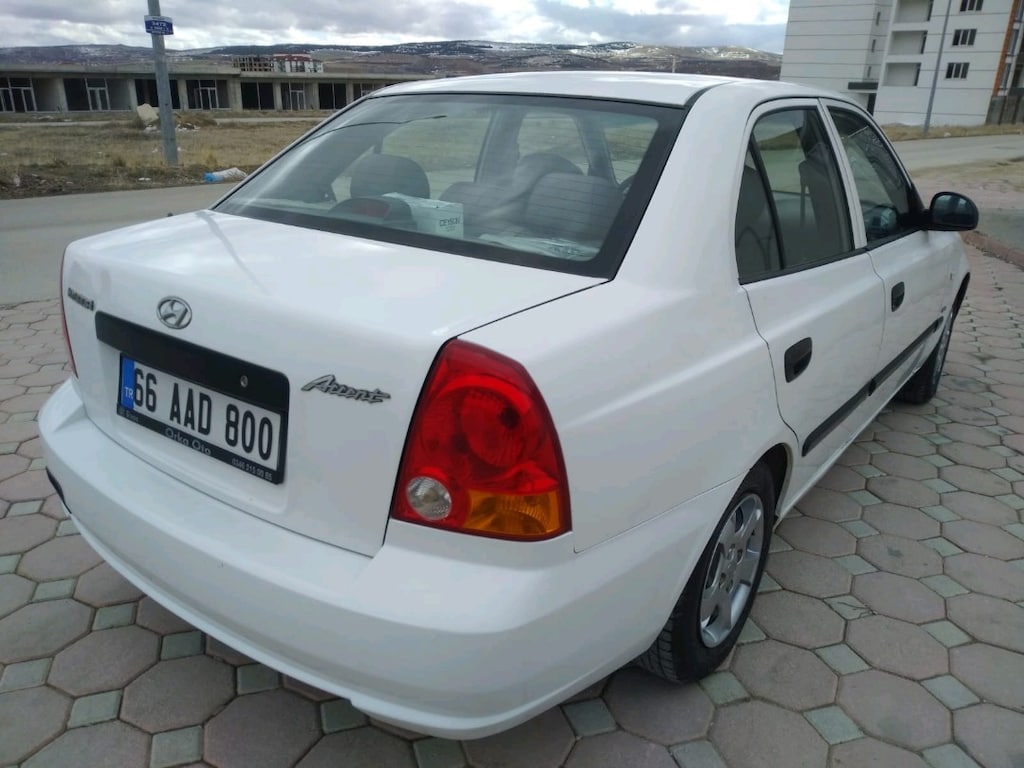 Hyundai Accent Admire Araba - 3