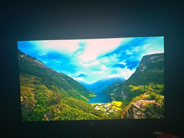 MSI MAG321UX OLED 240HZ 4K