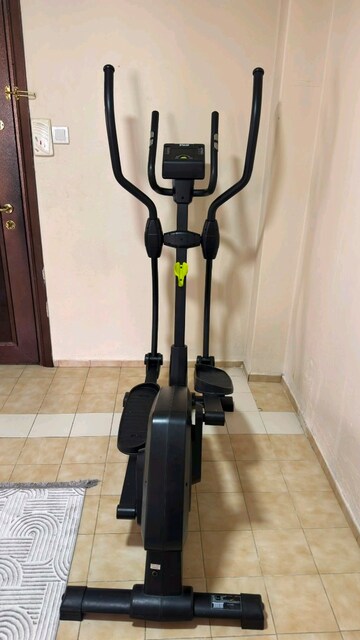 void at3000 ihtiyaçtan acil satılık eliptik bisiklet