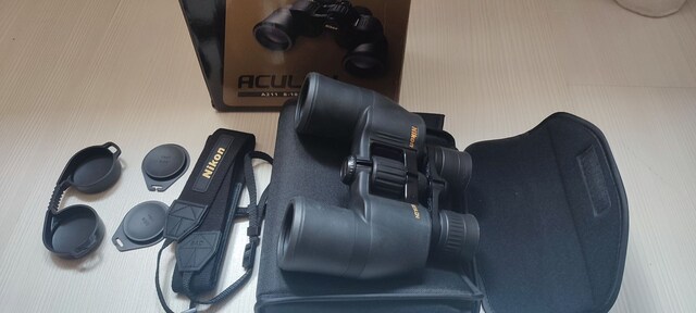 Nikon Aculon A211 8-18X42 Dürbün