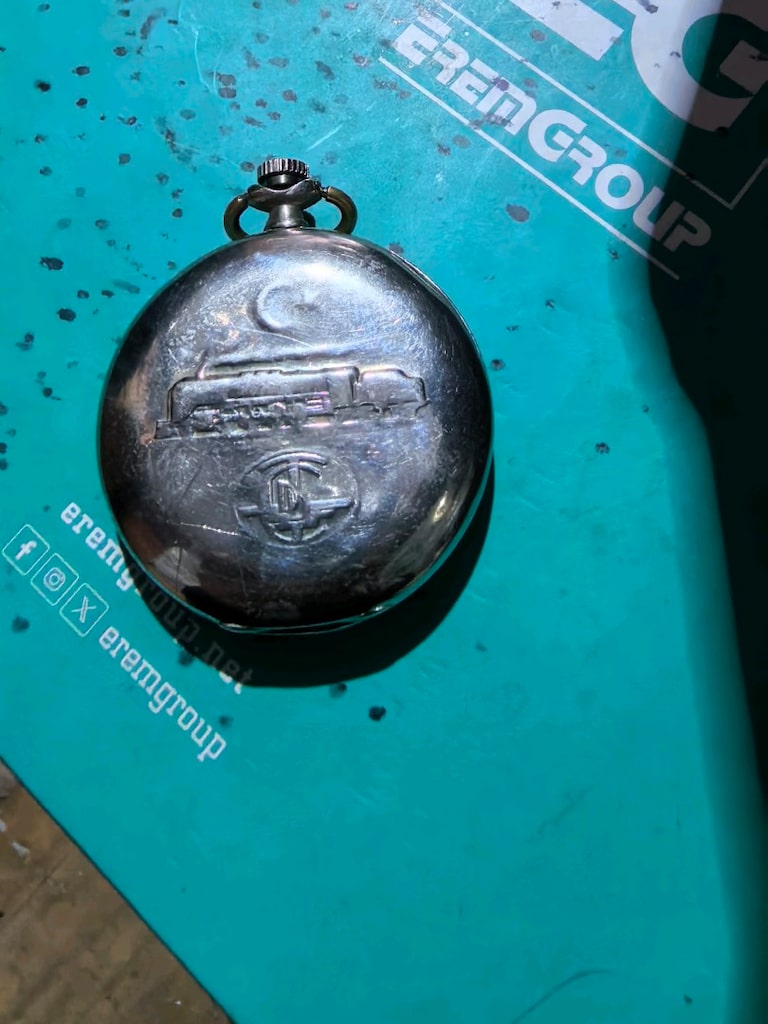 Omega kurmalı saat - 4