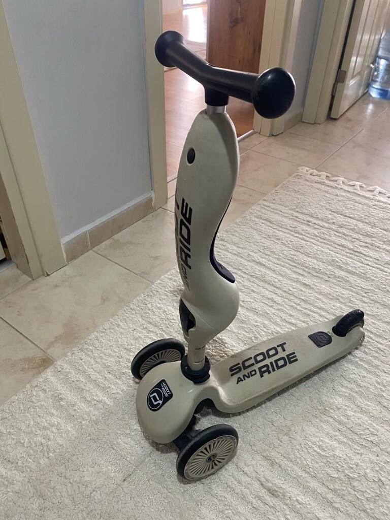 SCOOT AND RIDE - 3
