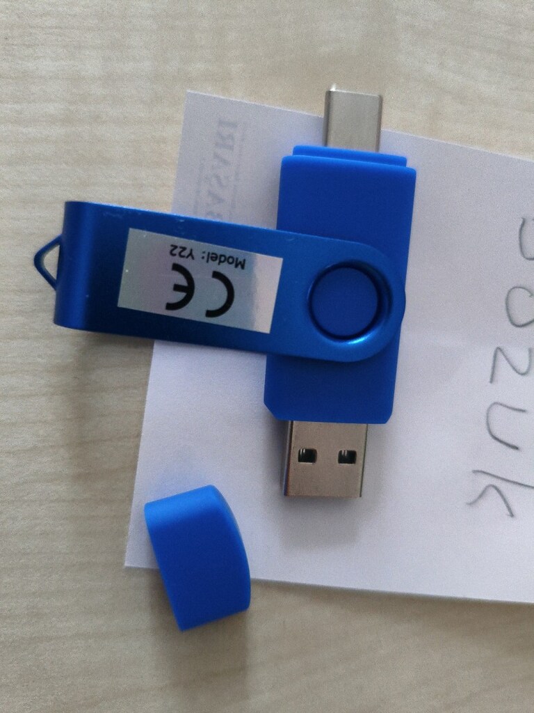 Mavi Flash Bellek 128 GB Mavi (Bozuk) - 2