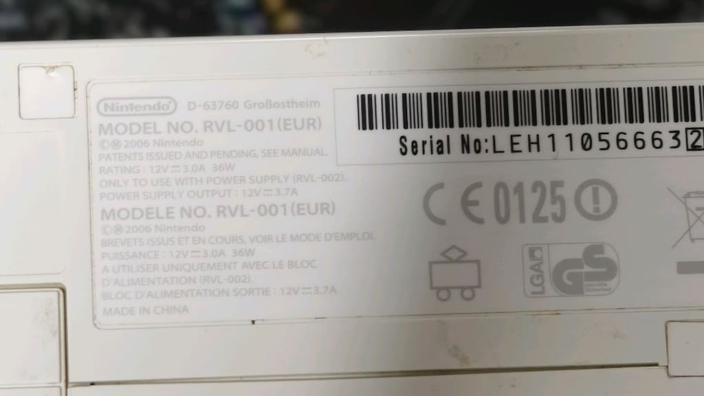 Nintendo Wii (RVL-001) Seti + 2 GB Hafıza Kartı + 2 Kumanda + 6 Oyun - 10