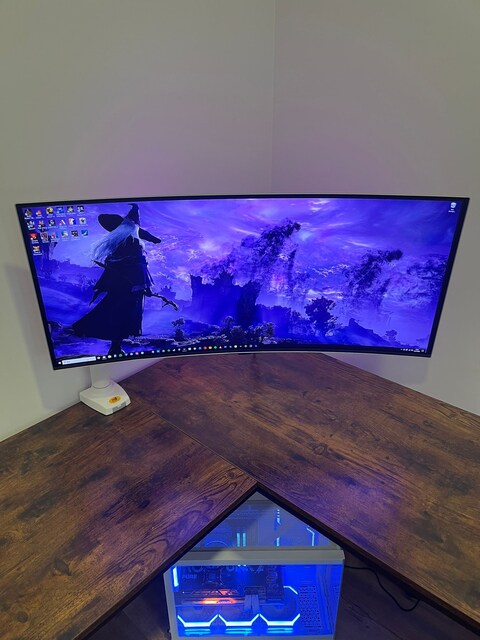 Samsung Odyssey Neo G8 34 inch 2K Oled Monitör