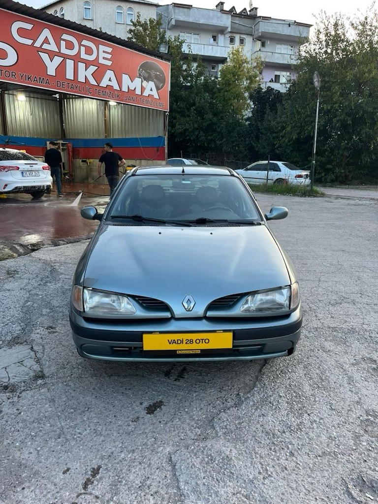 Renault Megane - 3