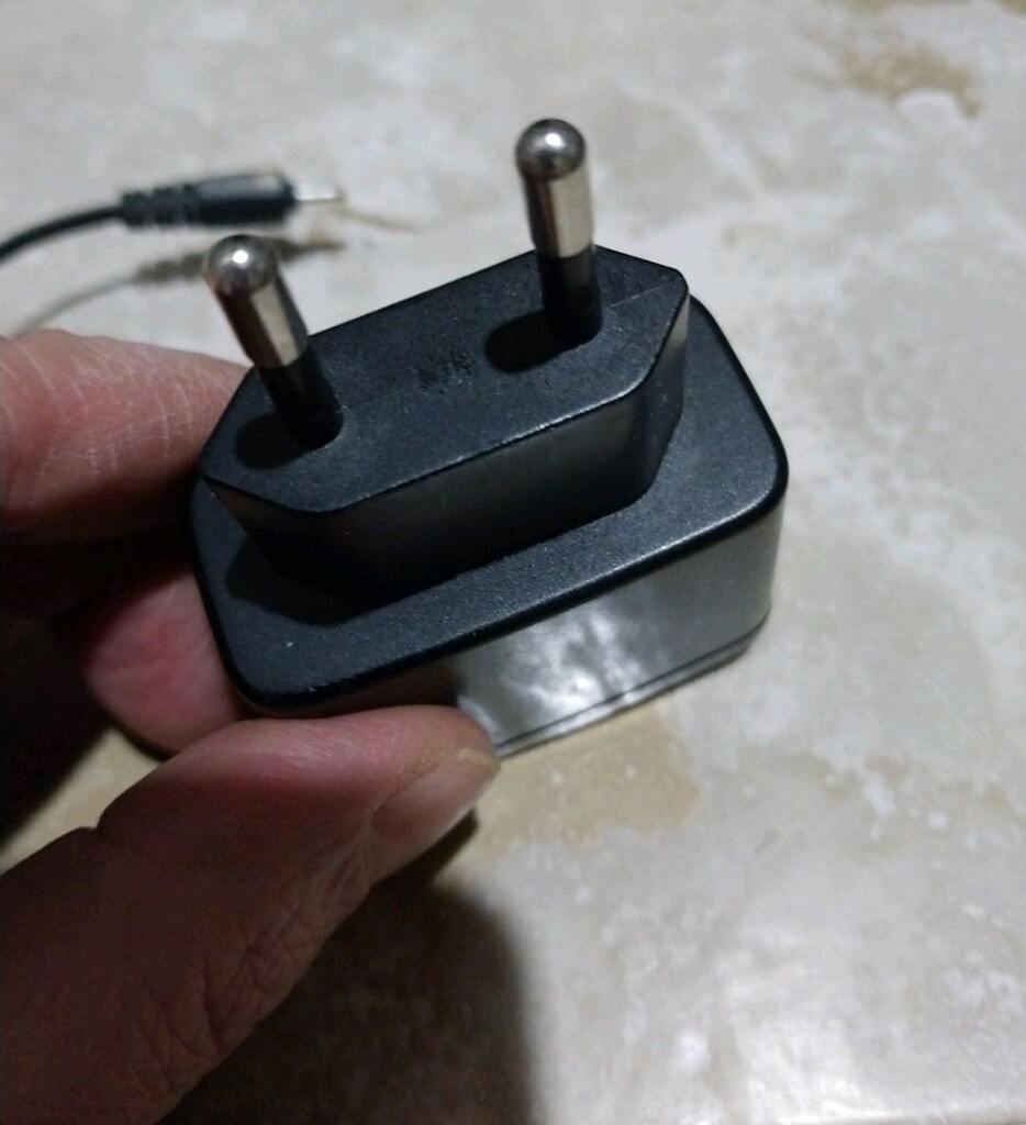 Nokia Orijinal İnce Uçlu Şarj Cihazı - 8