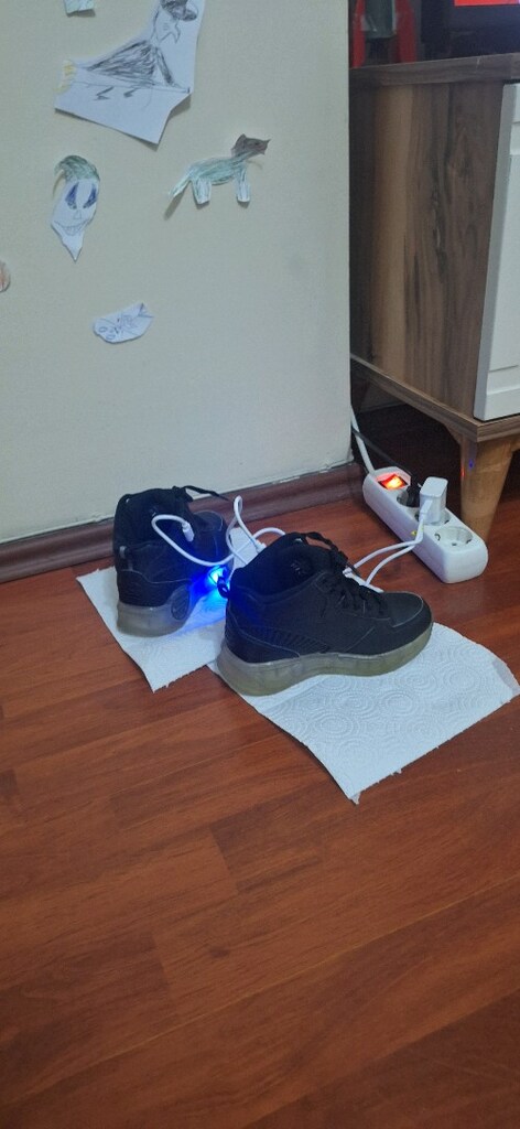sarjli skechers bot - 3