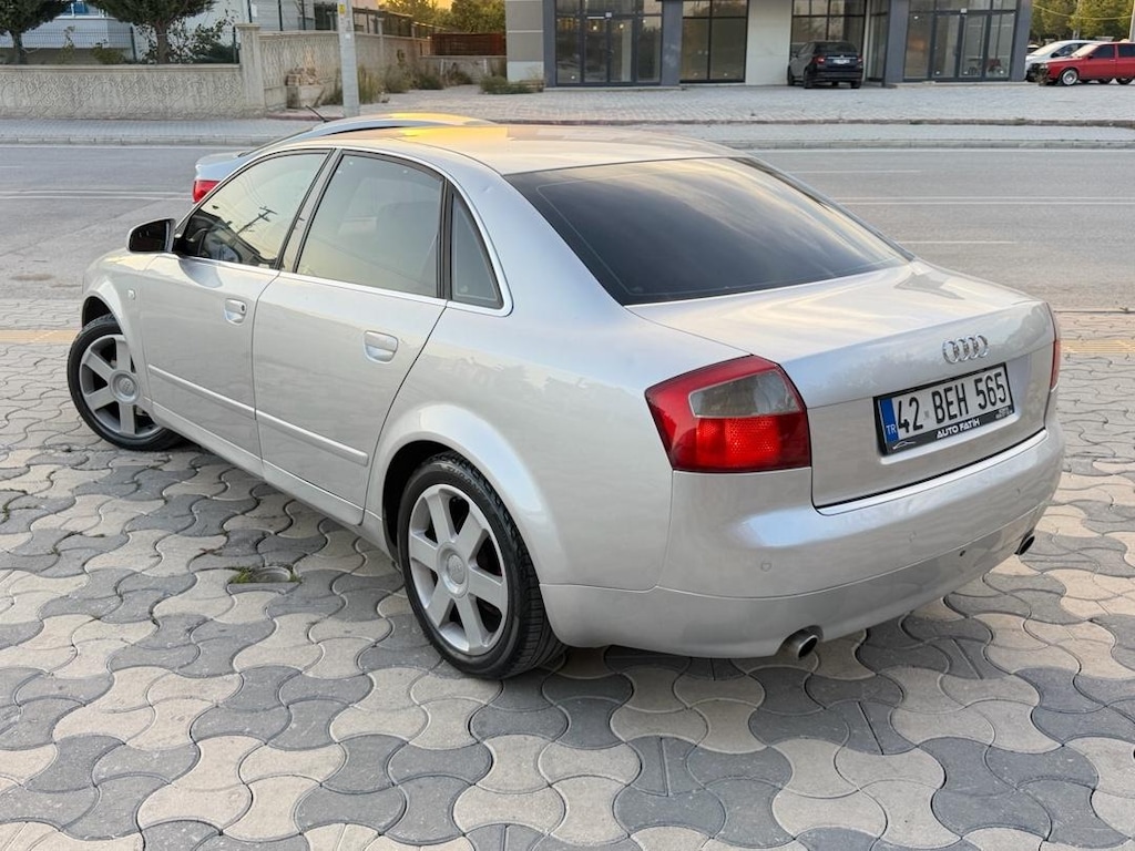 AUDİ A4 1.8T - 3