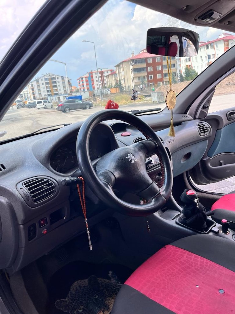 2000 model temiz 206 - 11