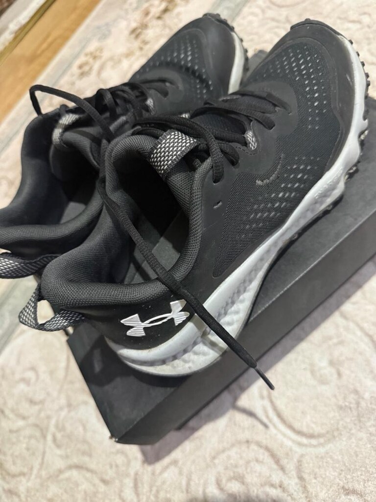 Under Armour outdoor 42.5 numara temiz - 2