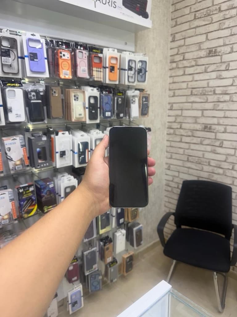 iPhone 15 Pro Yd pil 87 - 4