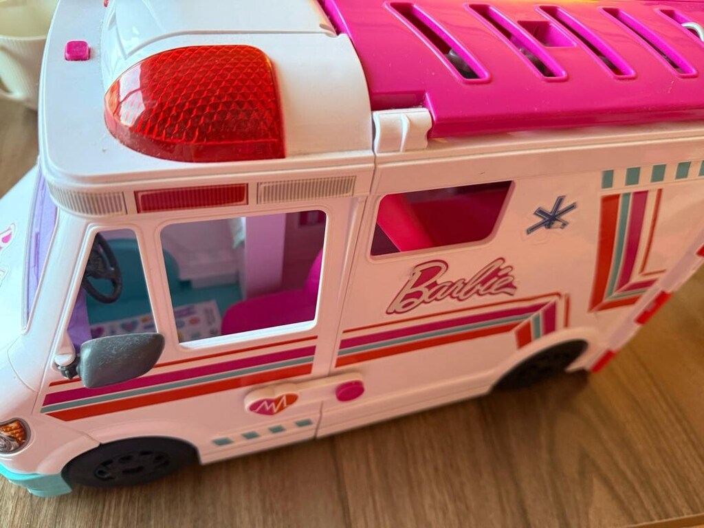 barbie ambulans oyuncak - 3