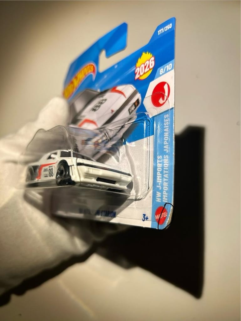Hot Wheels Mitsubishi Starion - 4