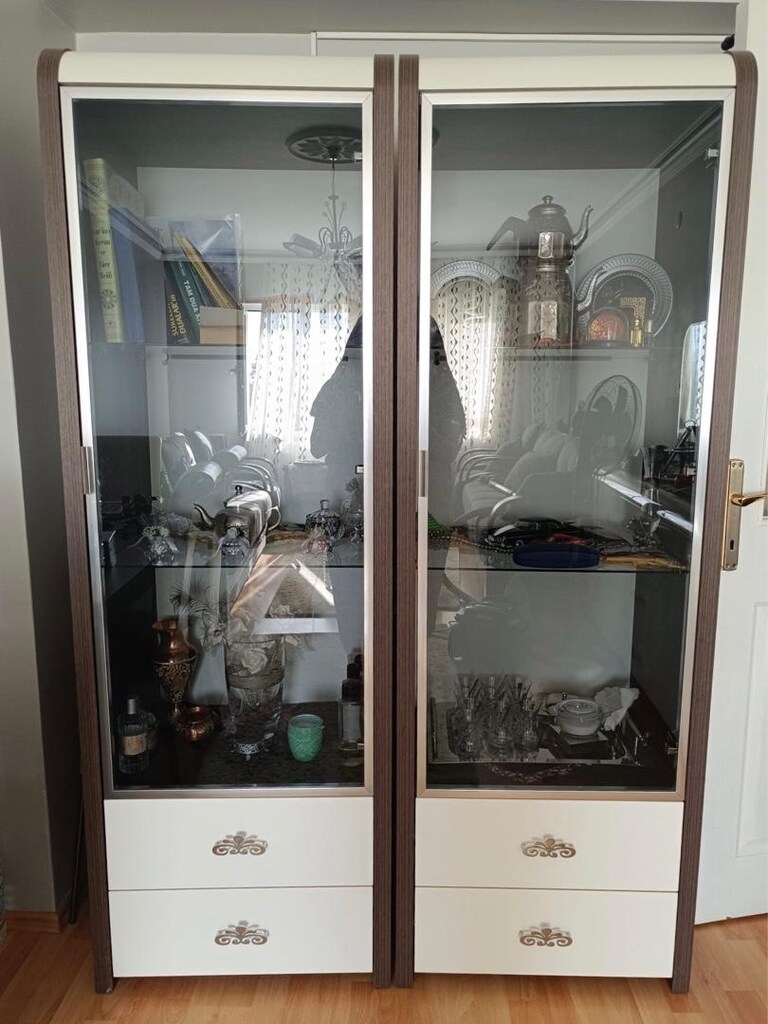 2 ADET TEKLİ GÜMÜŞLÜK VİTRİN - 2