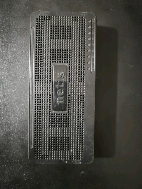 NETİS 8 PORT 10/100 ETHERNET SWİCH