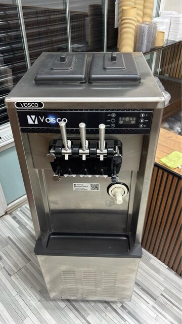 Vosco VD635AP 3 Kollu Soft Dondurma Makinesi – 28 Lt/Saat