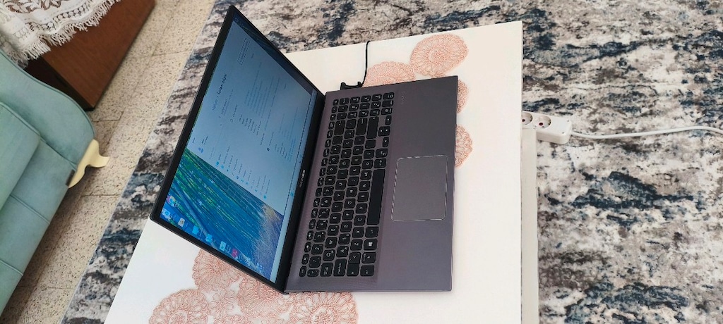 ASUS VİVOBOK 15. GRAFİK_ AMD RYZEN 5_12GB DDR4_4GB AMD EK_FUL HD_SSD - 3