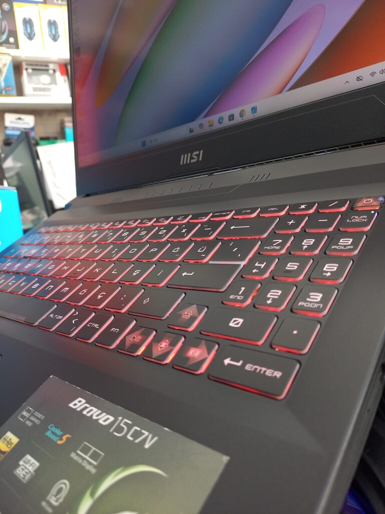 HATASIZ!!! MSİ BRAVO RYZEN 7 7535HS 16 GB RAM DDR5 RTX 4060 - 3