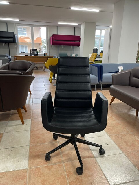 KLAS OFİS ÜSKÜDAR DERİ ÇALIŞMA KOLTUĞU
