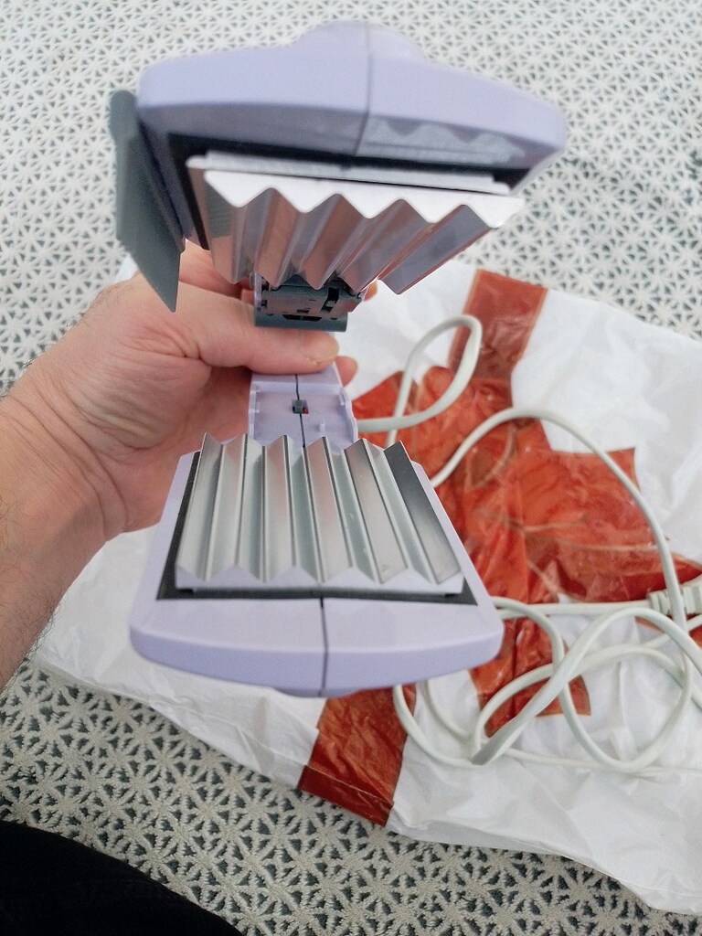 Sinbo elektrikli bayan saç düzleştirici ve şekilverici aleti - 5