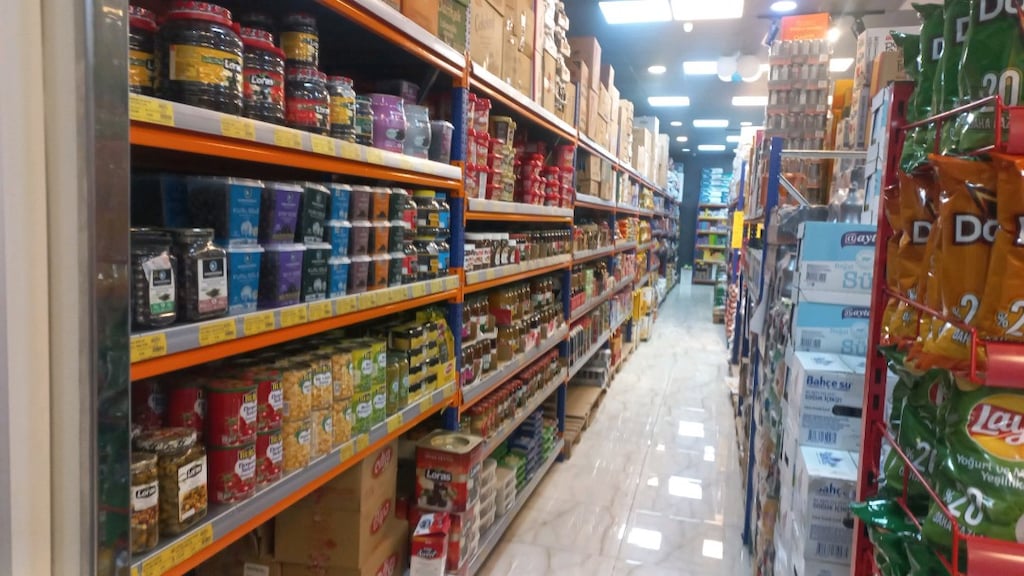 gross rafı ve kasiyer barkod sistemi ve kamera sistemi ve sütlük dolab - 12