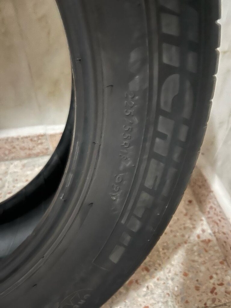 michelin marka 225*55*18 2021 alındı 3 sezon kullanıldı - 2