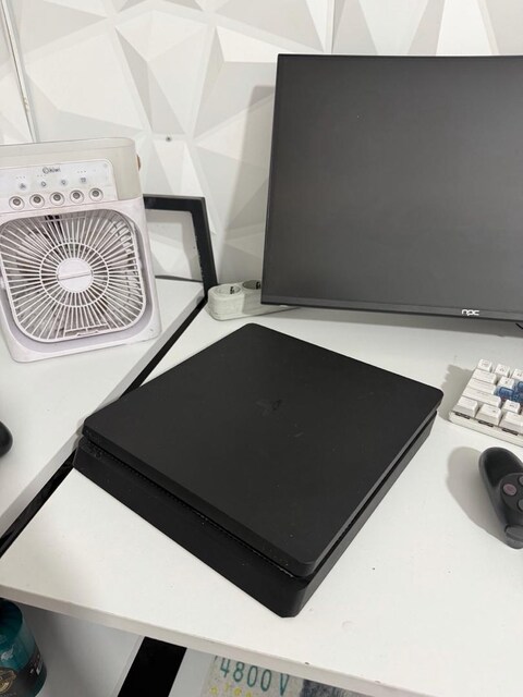 Ps 4 slim satılık