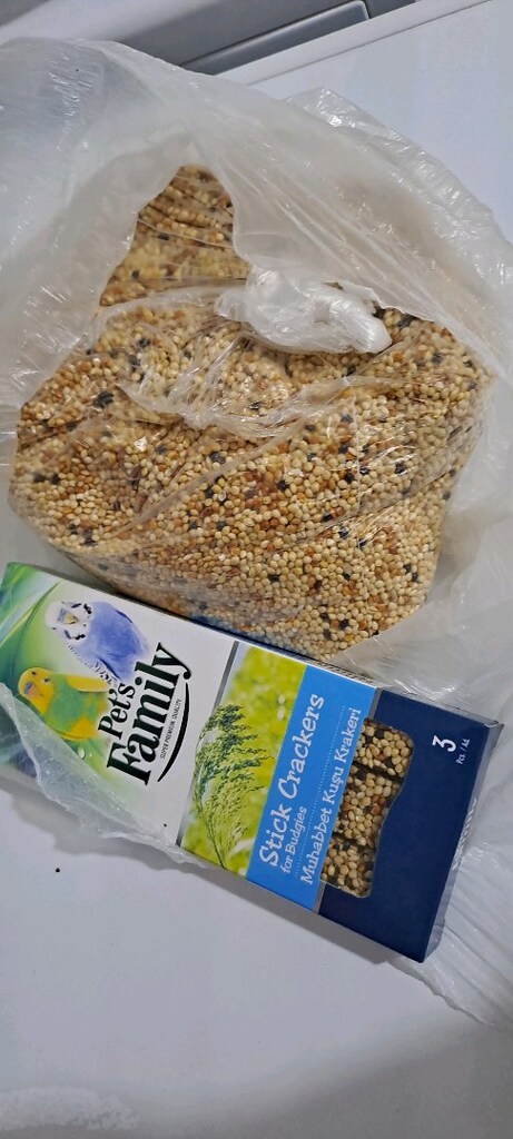 Muhabbet kuşu kafesi 500 tl Araç gereçleri ve gıdaları fazlası ile var - 10