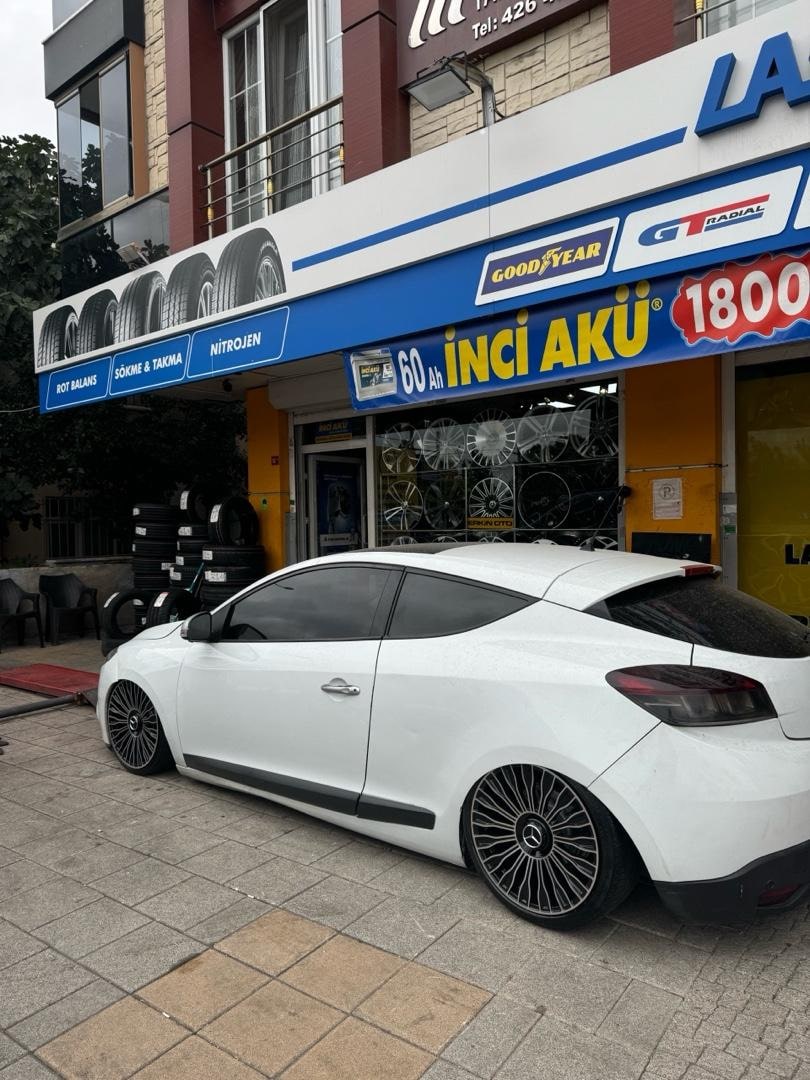 2011 Megane 3 coupe - 6