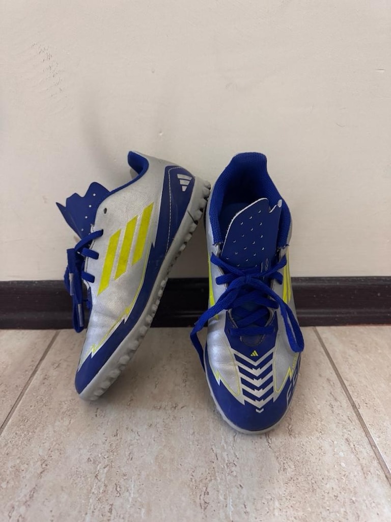 adidasF50 CLUB TF J MESSI Gümüş Unisex Halı Saha Ayakkabısı