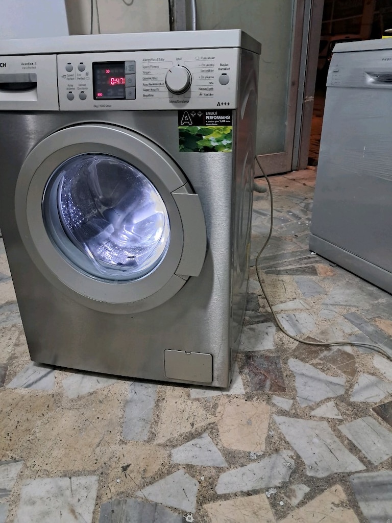 sıfır gibi bosch marka 8kloluk camaşır makinesi ve buzdolabı 22.500tl - 5
