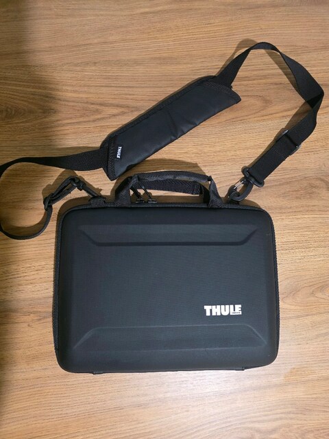 Macbook Pro Çantası Thule 14"