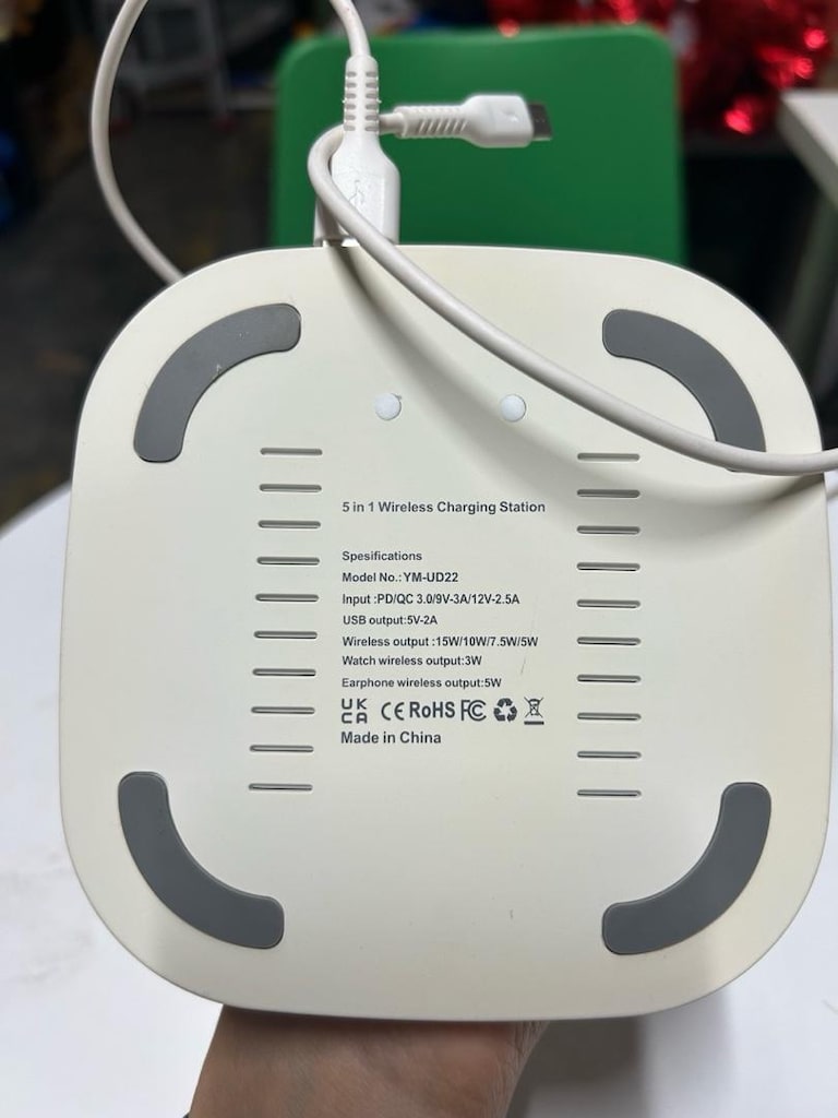 telefon akıllı saat ve kablosuz kulaklık şarj istasyonu - 2