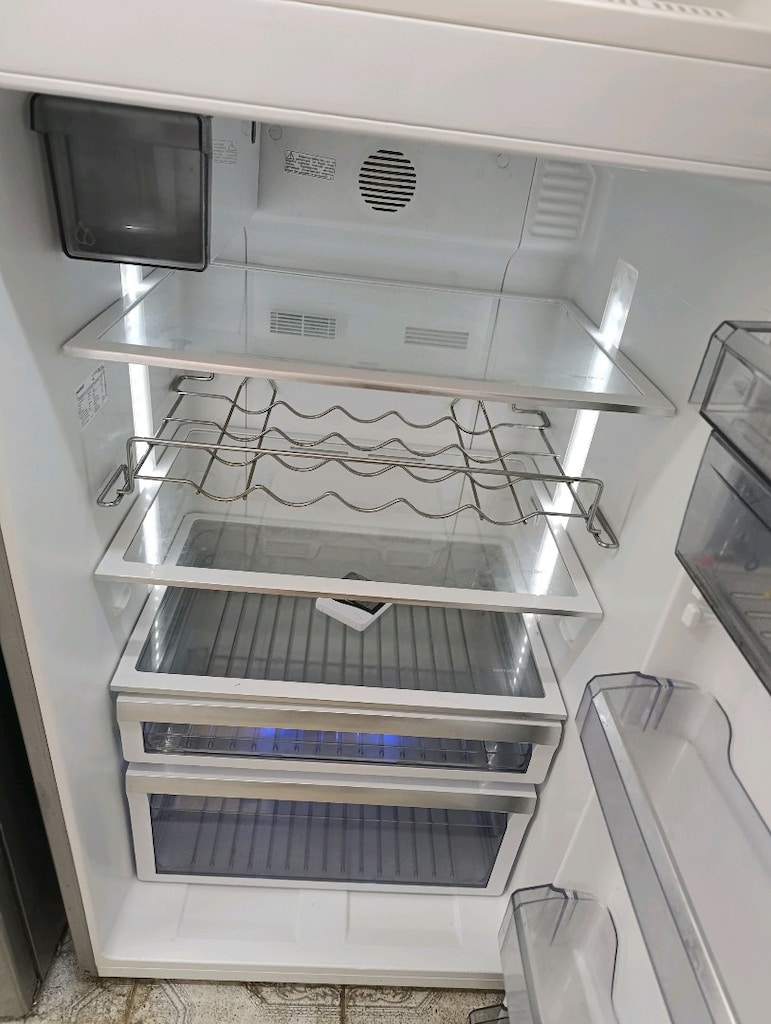 Arçelik XL inox buzdolabı + 560 lt - 4