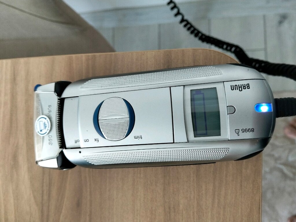 Braun 8995'traş makinesi temiz şarjlı - 2