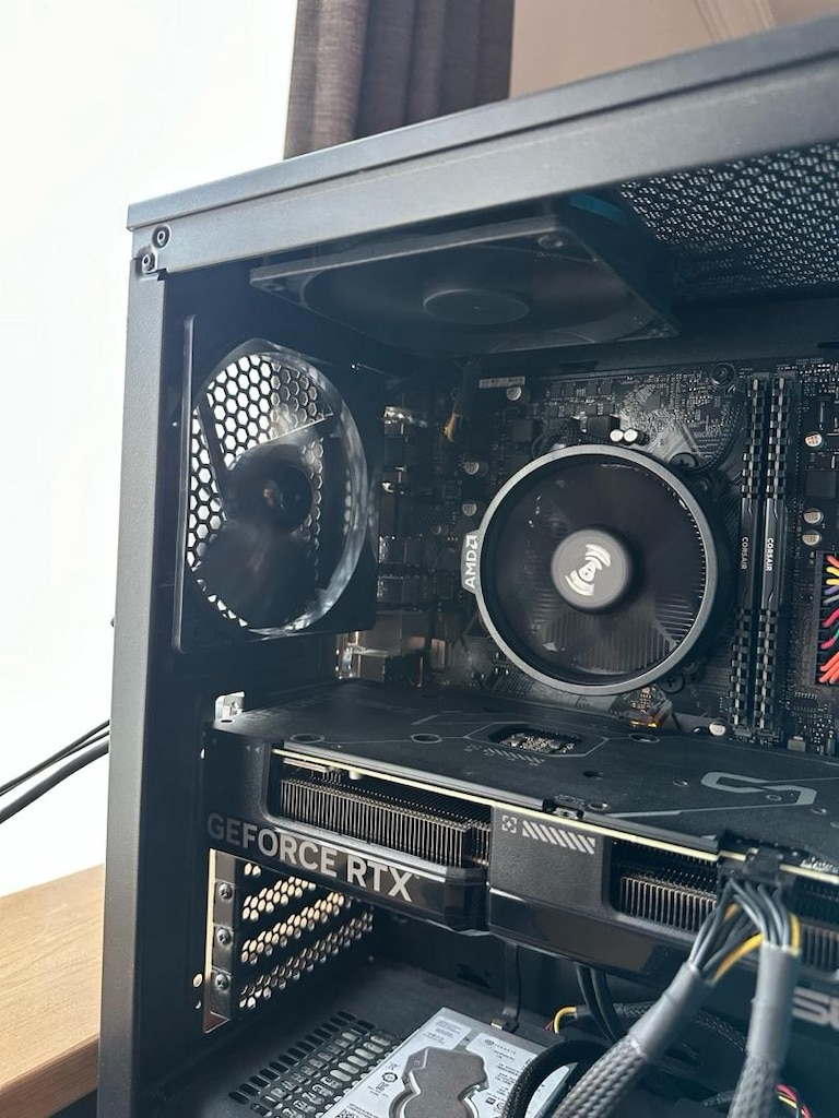 RYZEN 5 3500x-ASUS B450M-K Corsair ddr4 16gb ram ADATA 480 sata ssd - 3